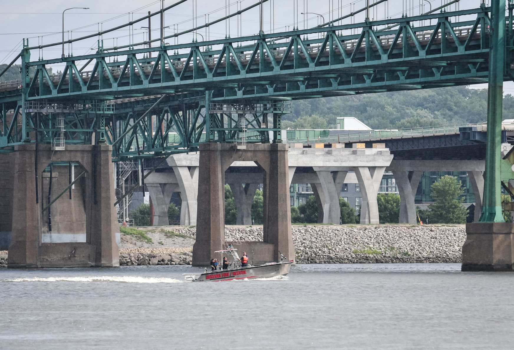 082818-74bridgeChCatTour-076a.jpg